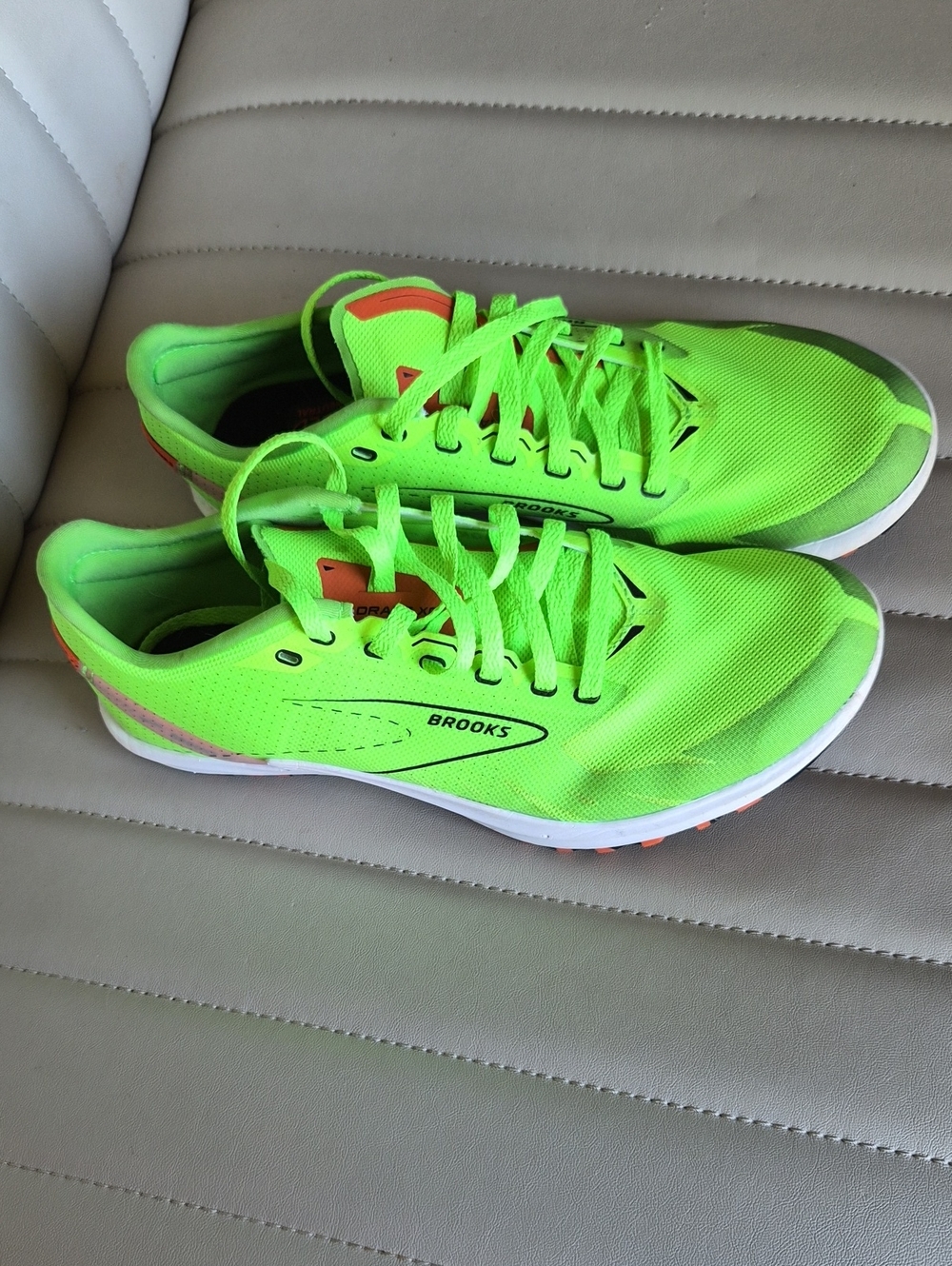 Brooks Draft XC Cross Country Spikes Running Shoes Unisex Men 8 Women 9.5 Green